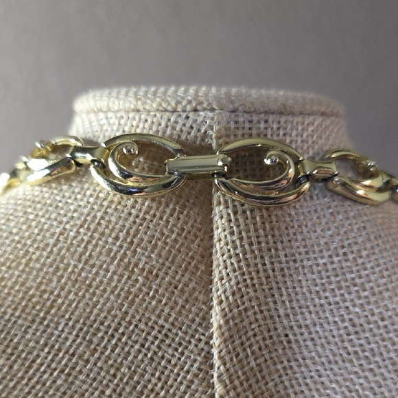 Vintage Gold-tone and Red Enamel Scrolled Ribbon Necklace - Picture 5 of 5